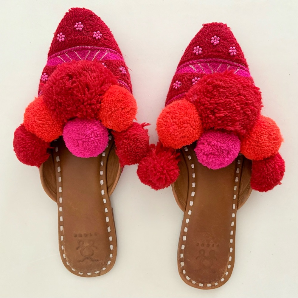 Figue Iris Pom Pom Mules – Red 💗🧡❤️